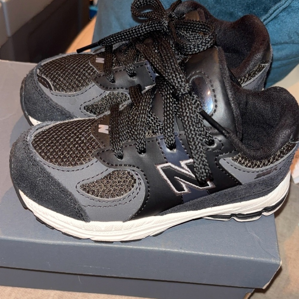 New Balance Kids Black and Gray Mesh & Suede Sneakers